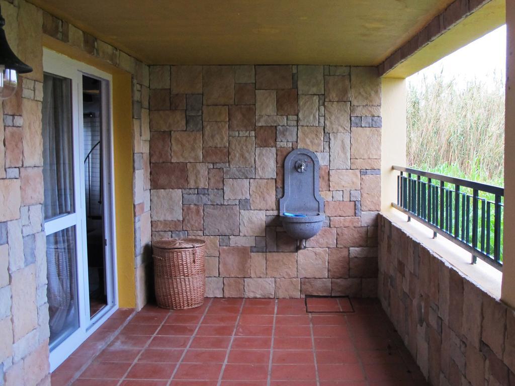 Bisbis House Pension Porto Moniz Buitenkant foto