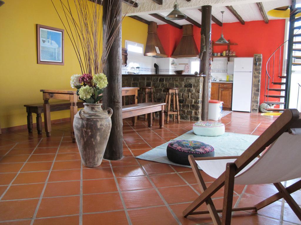 Bisbis House Pension Porto Moniz Buitenkant foto